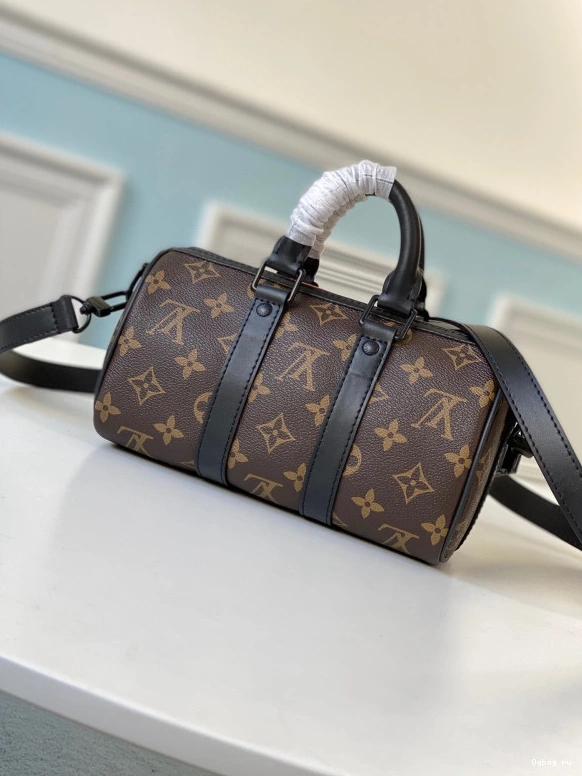 VUITTON LEEPALL LOUIS NANO 0805